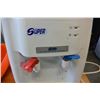 Image 2 : TABLE TOP WATER COOLER AND FOOT SPA