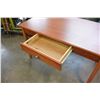Image 3 : 1 DRAWER FUSION WOODWORKS INC MAPLE DESK