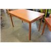 Image 2 : 1 DRAWER MAPLE DESK