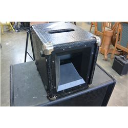 SMALL BLACK GUITAR SPEAKER BOX