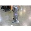 Image 2 : SHARK AVIGATOR BAGLESS VACUUM