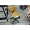 Image 1 : BASKETBALL THEMED OFFICE CHAIR