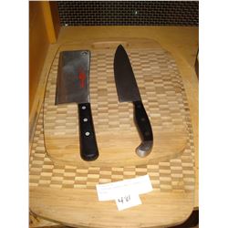 2 CUTTING BOARDS AND 2 HENKEL KNIVES
