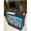 Image 2 : HOT WHEELS CASE AND CARS