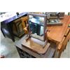 Image 2 : ANTIQUE TILTING SHAVING MIRROR