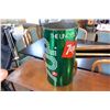 Image 2 : 7 UP WASTE BASKET