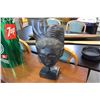 Image 1 : WOOD MASK ON STAND