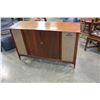 Image 1 : 1962 GRUNDIG TUBE RADIO, DUAL RECORD PLAYER