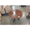 Image 3 : GEORGIAN MAHOGANY TRIPOD TEA TABLE