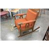 Image 2 : VINTAGE ROCKING CHAIR