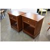 Image 2 : PAIR OF THOMASVILL 1 DRAWER NIGHTSTANDS