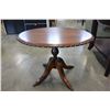 Image 1 : DUNCAN PHYFE OVAL ENDTABLE