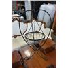 Image 1 : METAL HANGING PLANTER HOLDER