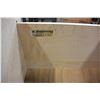Image 3 : SHERMAG 4 DRAWER SINGLE PEDASTEL MAPLE DESK