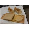 Image 2 : LOT OF 5 HANDCRAFTED UNPAINTED TRAYS AND BOXES