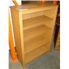 Image 2 : OAK 4 FOOT BOOKSHELF
