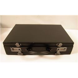 Red 2 Sarah (Mary-Louise Parker) Movie Props