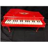 Image 1 : VINTAGE TOY GRAND PIANO