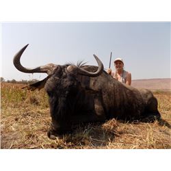 THORMAHLEN & COCHRAN SAFARIS 10-day South African Safari for 2 Hunters and 2 Non-Hunters for Blesbuc