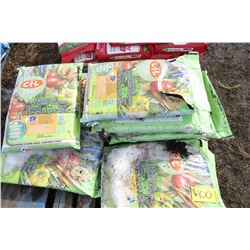 PALLET OF CIL FLOWER & GARDEN SOIL