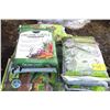 Image 1 : PALLET OF GREEN WORLD MOISTURE SOIL & FLOWER & VEGETABLE SOIL