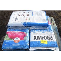 PALLET OF PROMIX GARDEN SOIL