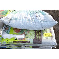 PALLET OF GREENWORLD GROWER MIX