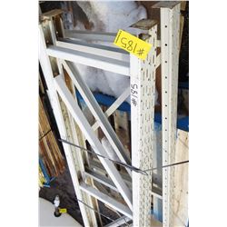 PALLET WHITE METAL SHELVING