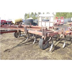 IH 16' DEEP TILLAGE C/W 3 BAR TINES