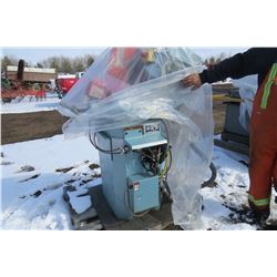 HYDRAULIC MECHANISM METAL BAND SAW