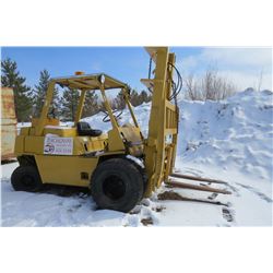 KOMATSU PROPANE FORK LIFT