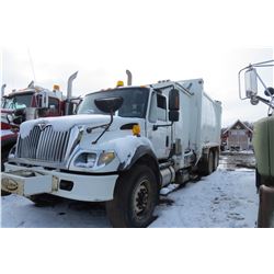 2006 INTERNATIONAL 7400 TANDEM AXLE REFUSE TRUCK