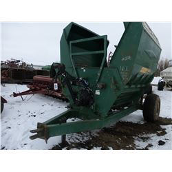 BALE KING BALE SHREDDER