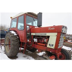 IH 1066 DIESEL TRACTOR