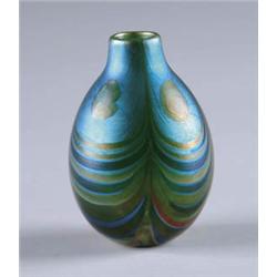 CONTEMPORARY ART GLASS VASE