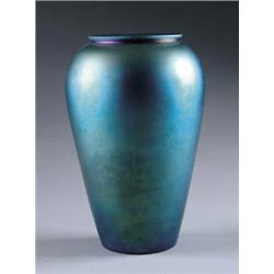 BLUE AURENE VASE