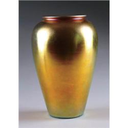 LARGE GOLD AURENE VASE