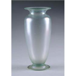 STEUBEN VERRE DE SOIE VASE