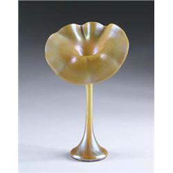 JACK-IN-THE-PULPIT VASE
