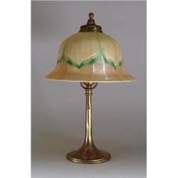 QUEZAL PULLED FEATHER LAMP