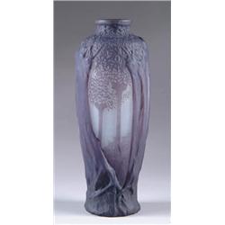 DAUM MOLD BLOWN SCENIC VASE