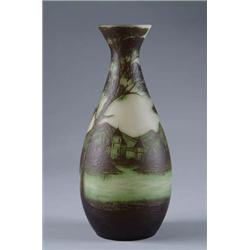 RICHARD CAMEO VASE