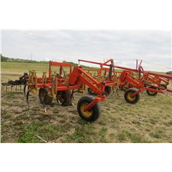 BOURGAULT FH536-42' CULTIVATOR