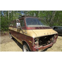 1975 DODGE SPORTSMAN ROYAL VAN