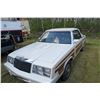 Image 2 : 1984 CHRYSLER LEBARON CONVERTIBLE