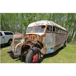 1946 FARGO BUS
