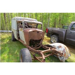 1934 DODGE HUMP BACK PANEL TRUCK