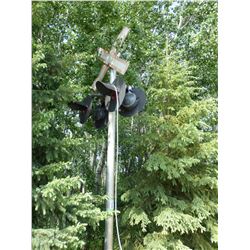 RAILROAD CROSSING SIGN POST WITH LIGHTS
