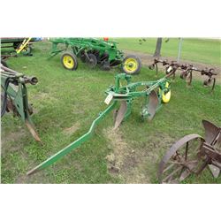 JOHN DEERE PLOW