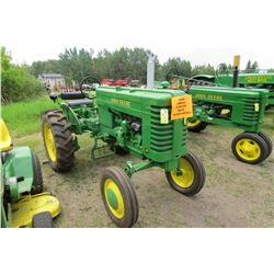 1948 JOHN DEERE M TRACTOR